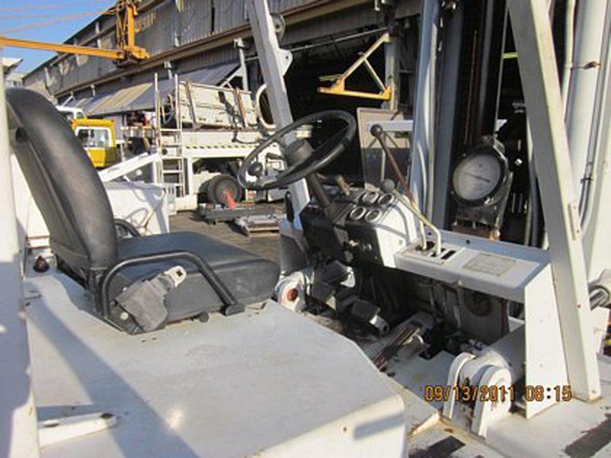 1995 Nissan DF05N70V