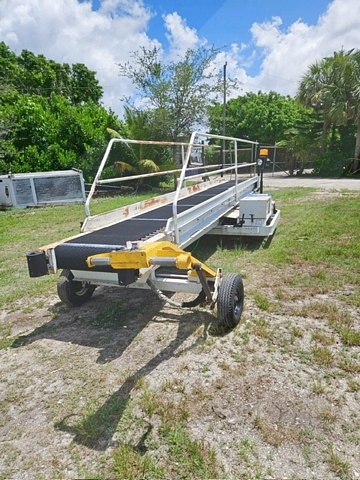 Towable Belt Loader Wasp A01771D-3650