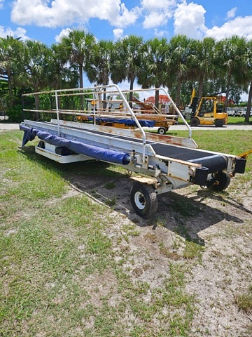 Towable Belt Loader Wasp A01771D-3650