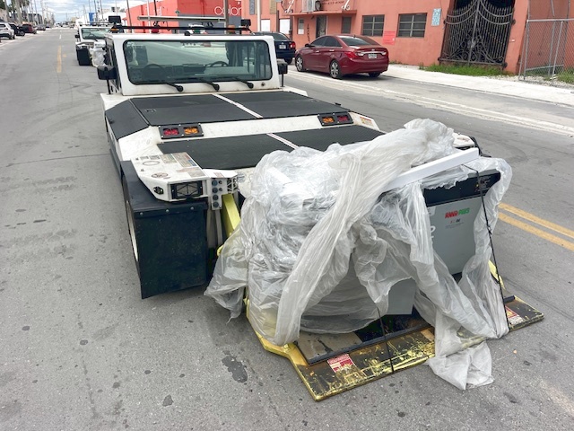 Towbarless Push Back Tractor Lektro AP-8925SDB-AL