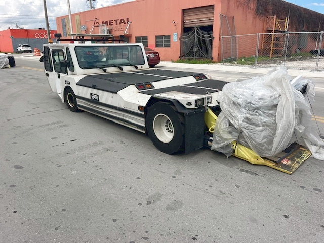 Towbarless Push Back Tractor Lektro AP-8925SDB-AL