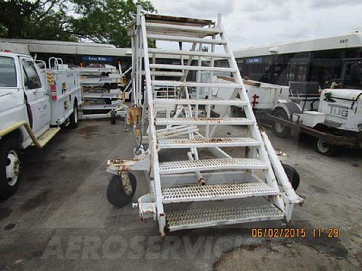 Maintenance Stair Clyde 15F2551 - 120/228 in