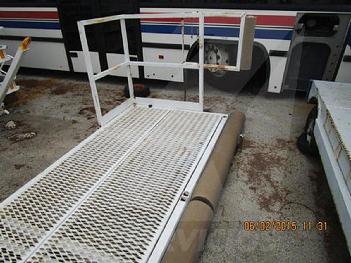 Maintenance Stair Clyde 15F2551 - 120/228 in