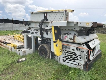 Cargo Loader TLD- 828 Wide