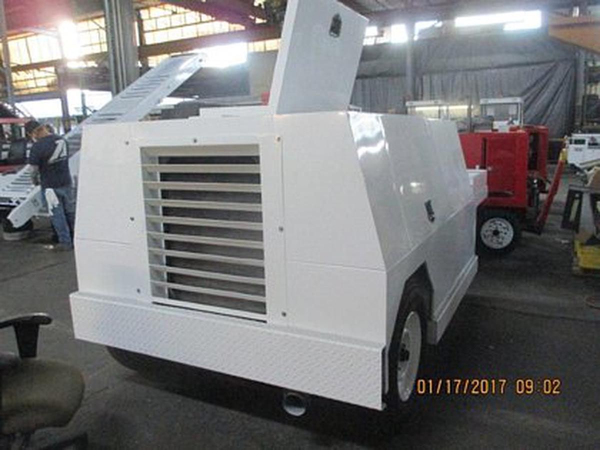 Ground Power Unit S&S TMFW-4900 JD