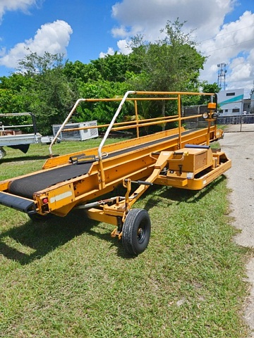 Towable Belt Loader Wasp A01771D-3179
