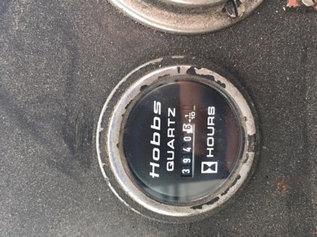 Push Back Tractor S&S GT-90C