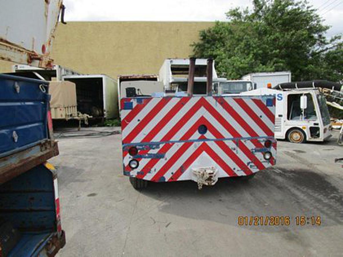 Push Back Tractor Hough-Paymover T-300