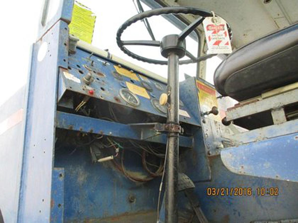 Push Back Tractor Hough-Paymover T-300 SL