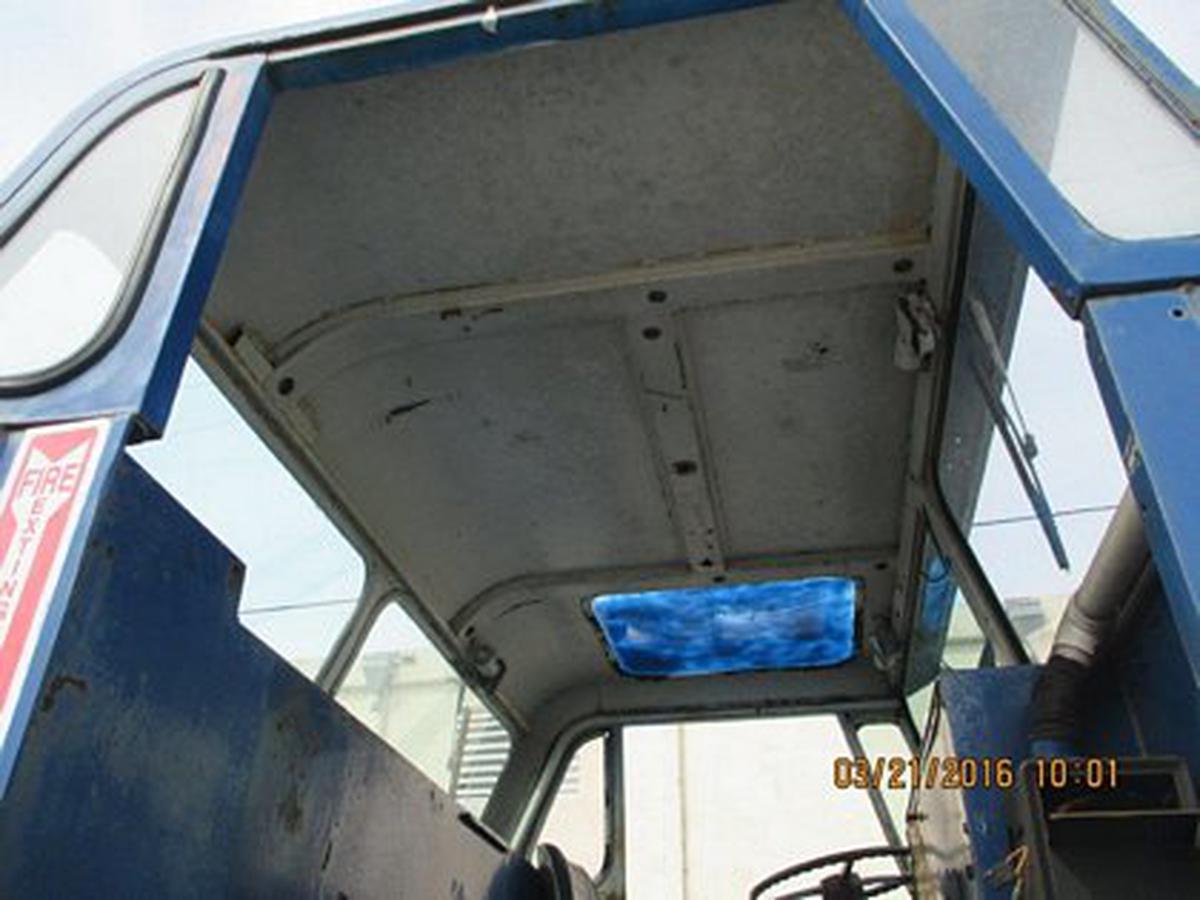 Push Back Tractor Hough-Paymover T-300 SL