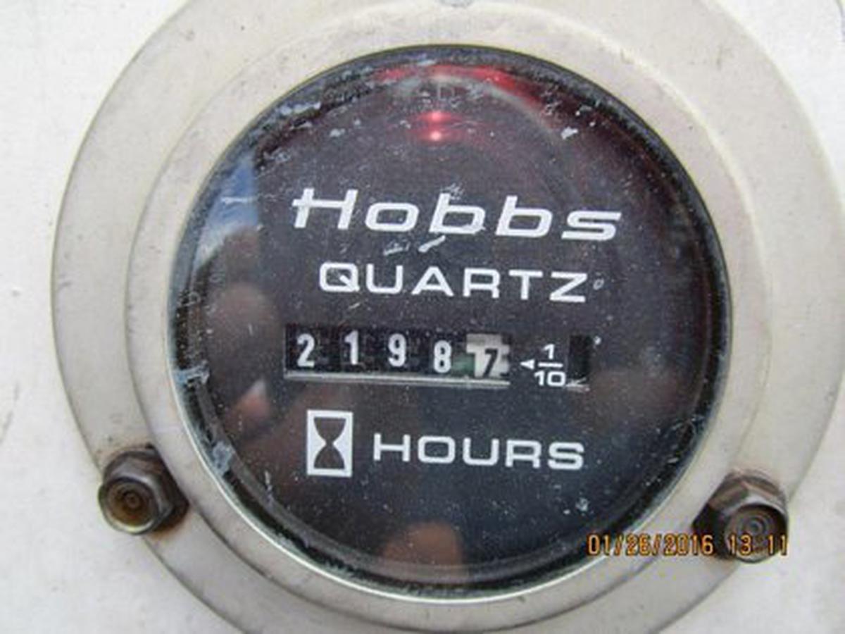 Push Back Tractor Hough-Paymover T-180 FA