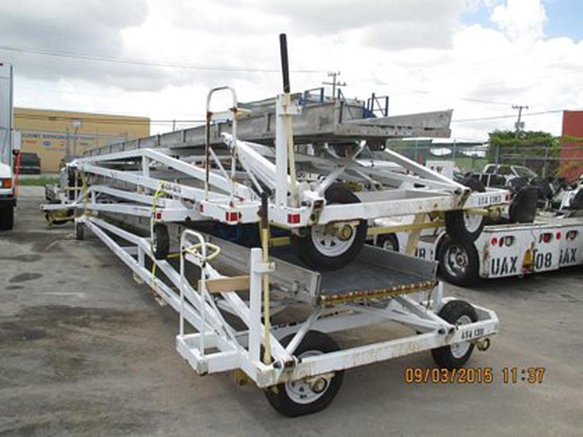 Passenger Boarding Ramp KCI Inc. SGR-2028