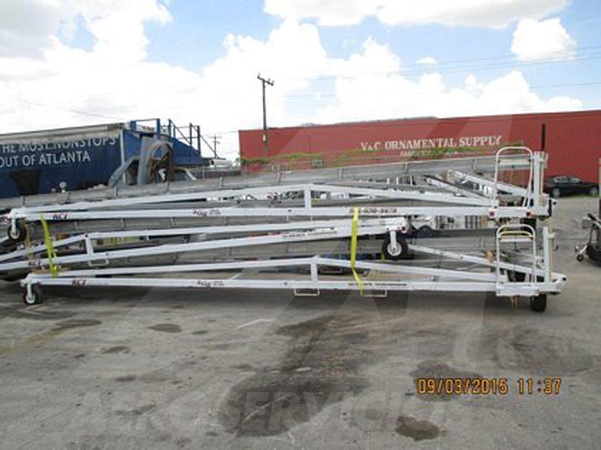 Passenger Boarding Ramp KCI Inc. SGR-2028