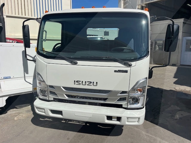 Truck Chassis Isuzu NPR - Gasoline
