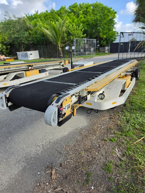 Towable Belt Loader Wasp A208428D