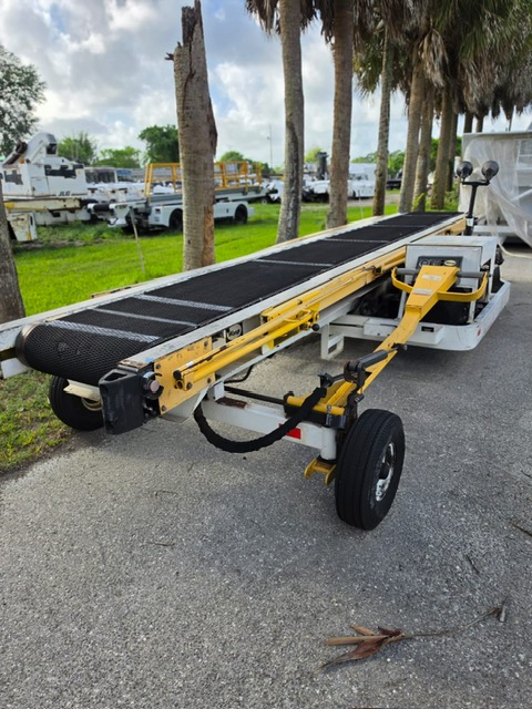 Towable Belt Loader Wasp A208428D
