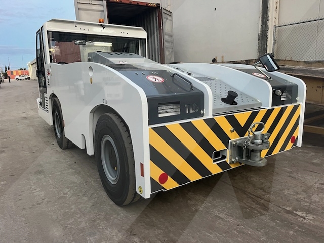 Push Back Tractor TLD TMX-150-15 Tier 4F