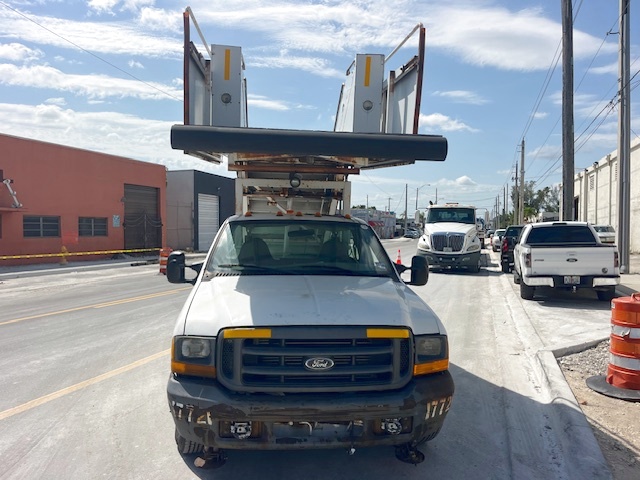 Motorized Passenger Stair Ford/Stinar F-350/SPS-3518