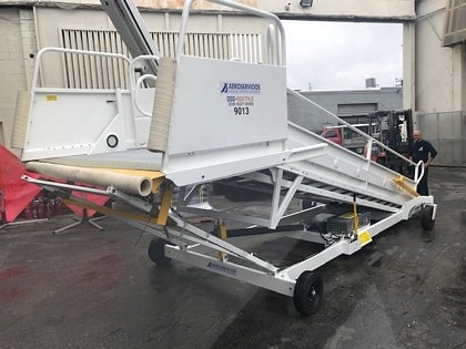 Narrow Body Passenger Stair Clyde 15F2820 - 88/161 in