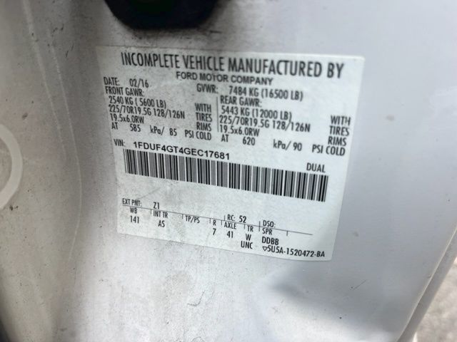 Parking Lot Sweeper Ford F-450/Tymco 210h