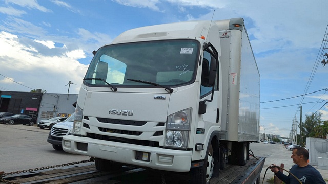 Truck Chassis Isuzu NPR-HD Diesel