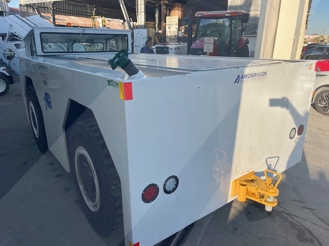 Push Back Tractor S&S GT-50