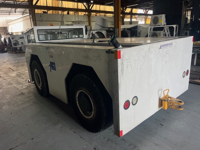 Push Back Tractor S&S GT-50