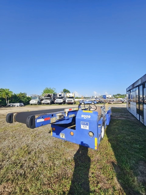 Belt Loader Tug 660E