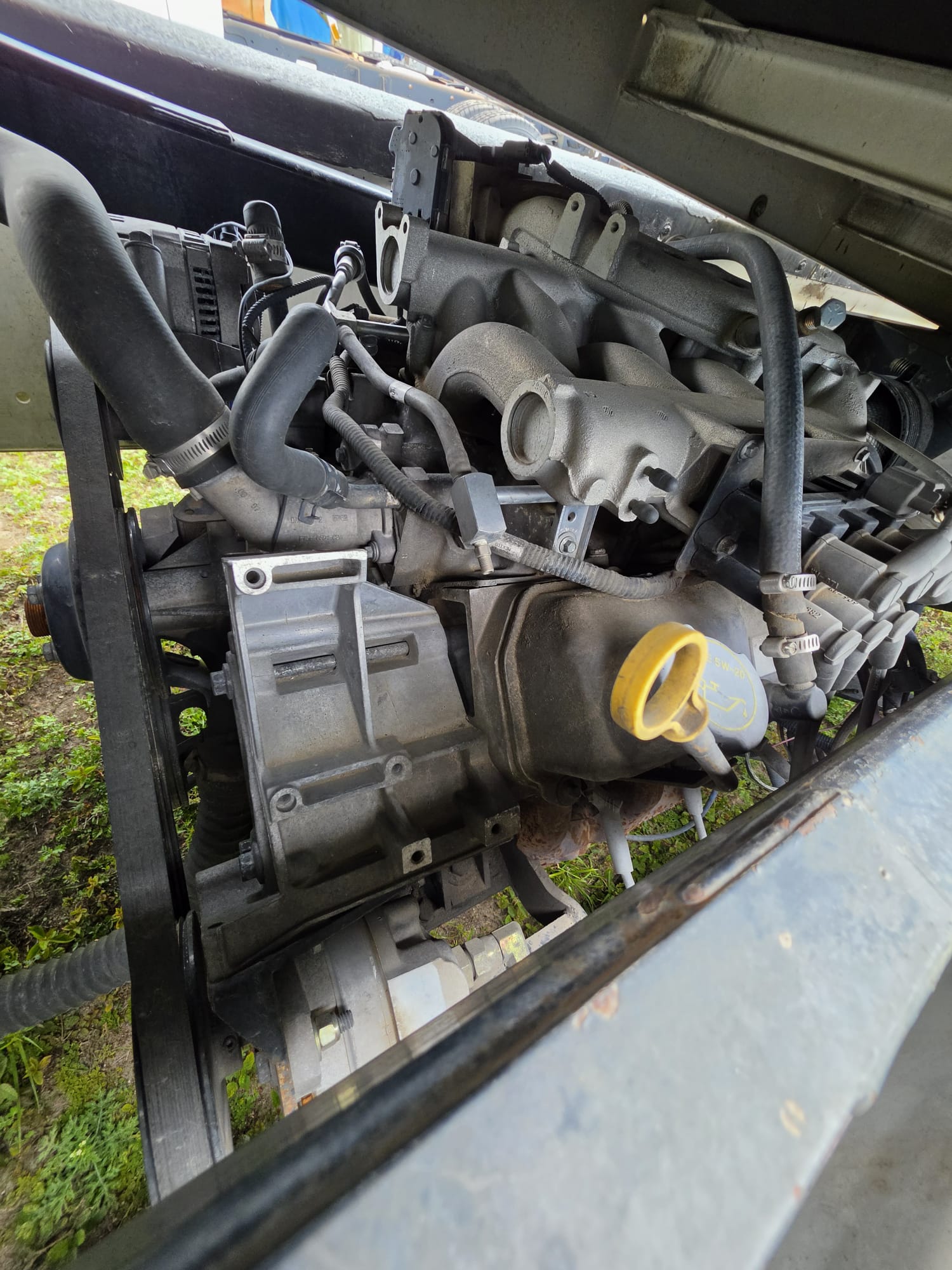 Belt Loader Tug 660