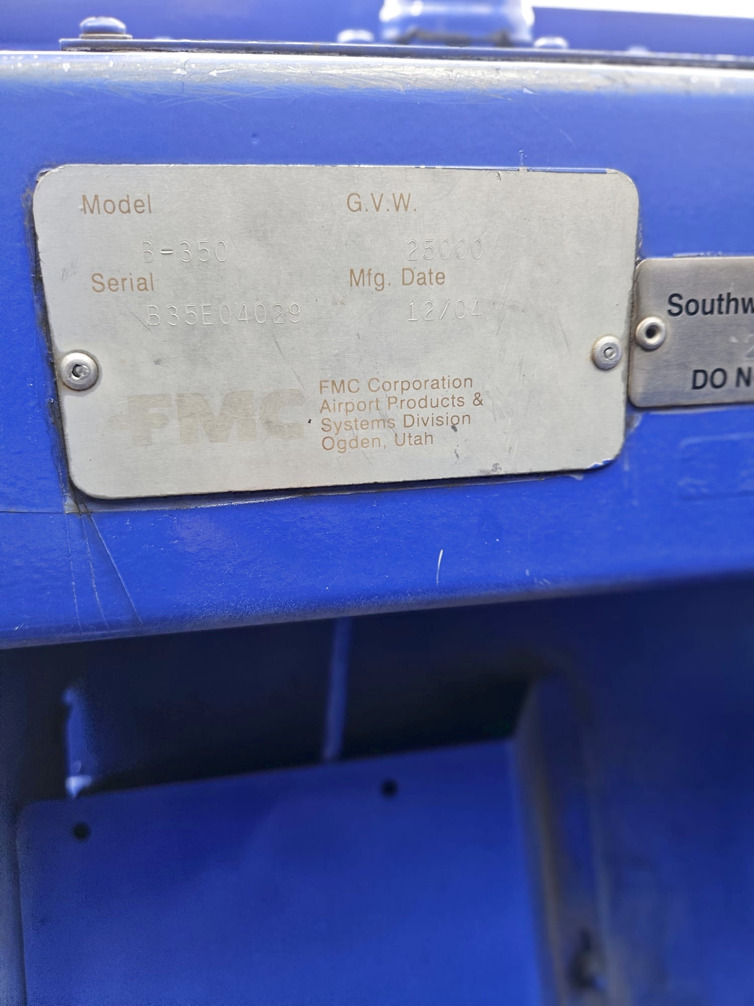 Push Back Tractor FMC B350E