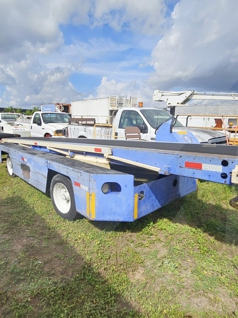 Belt Loader Tug 660E