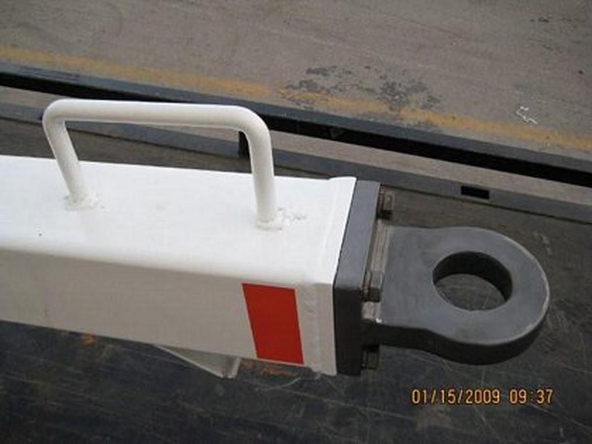 Tow Bar Hall Industries TB-8714