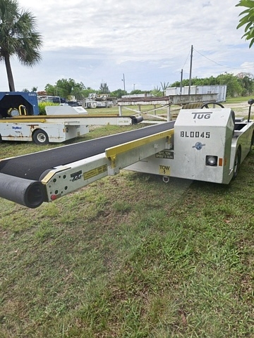 Belt Loader Tug 660E