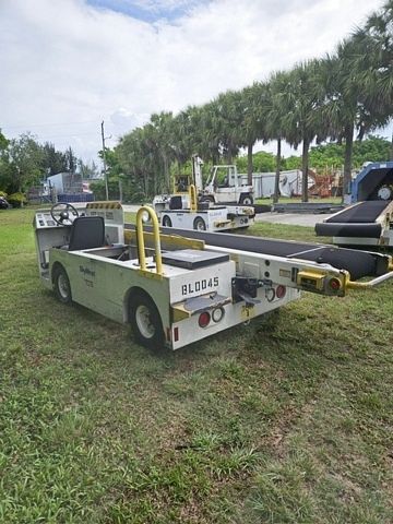 Belt Loader Tug 660E