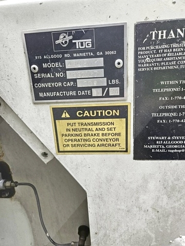 Belt Loader Tug 660E