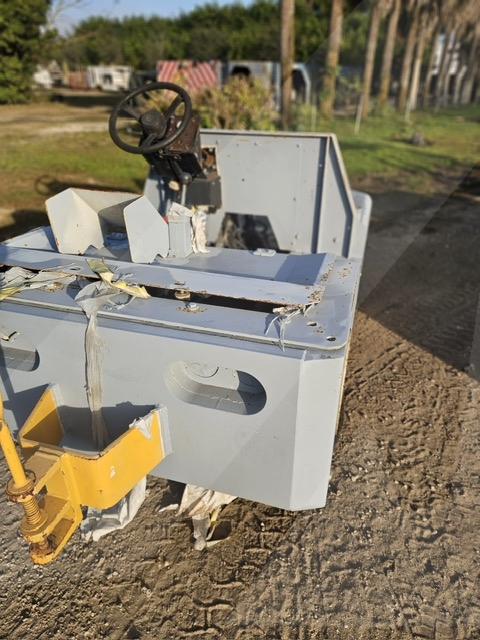 Baggage Tractor Tug  M1A40