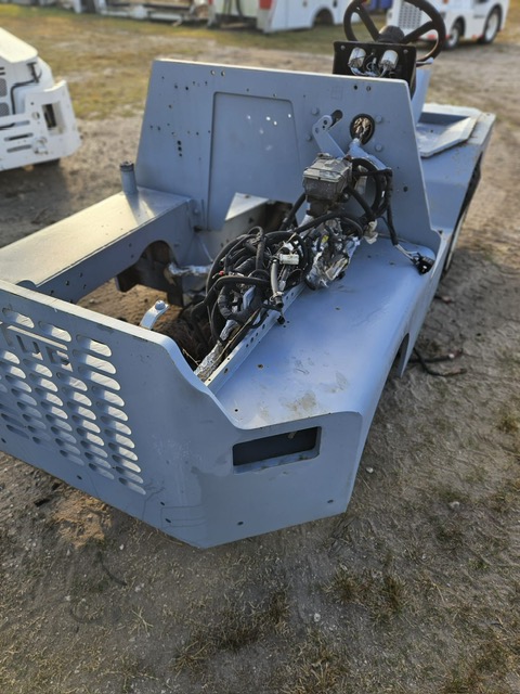 Baggage Tractor Tug  M1A40