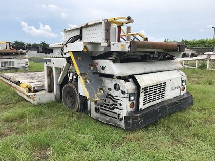 Cargo Loader TLD- 828 Wide