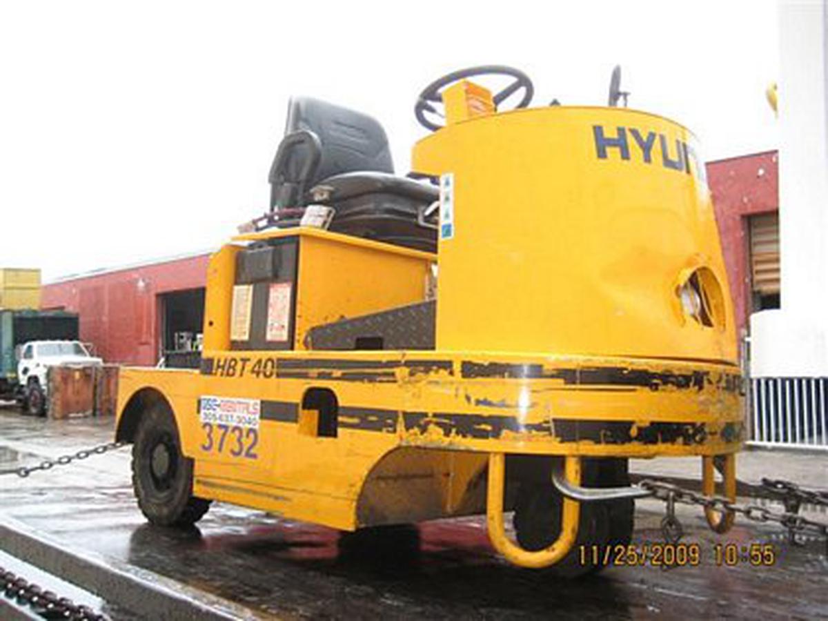 2005 Hyundai HBT-40