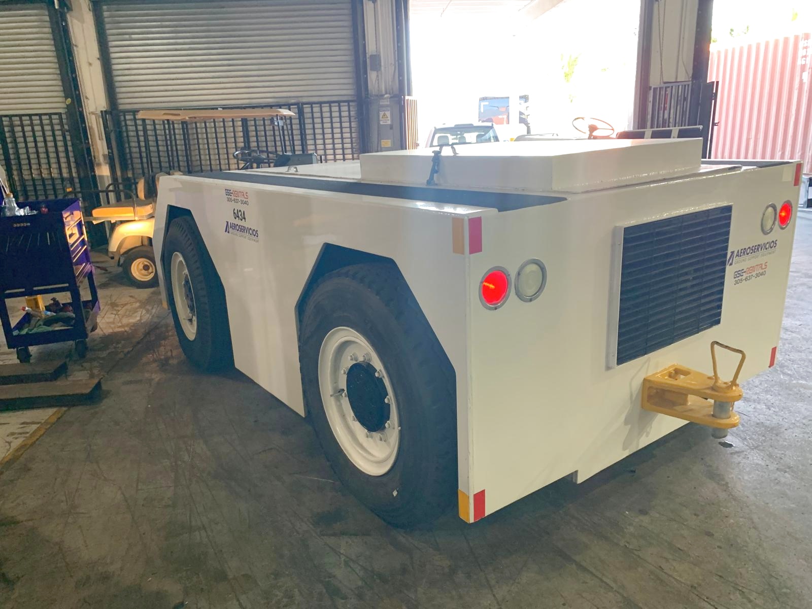 Push Back Tractor S&S GT-1628