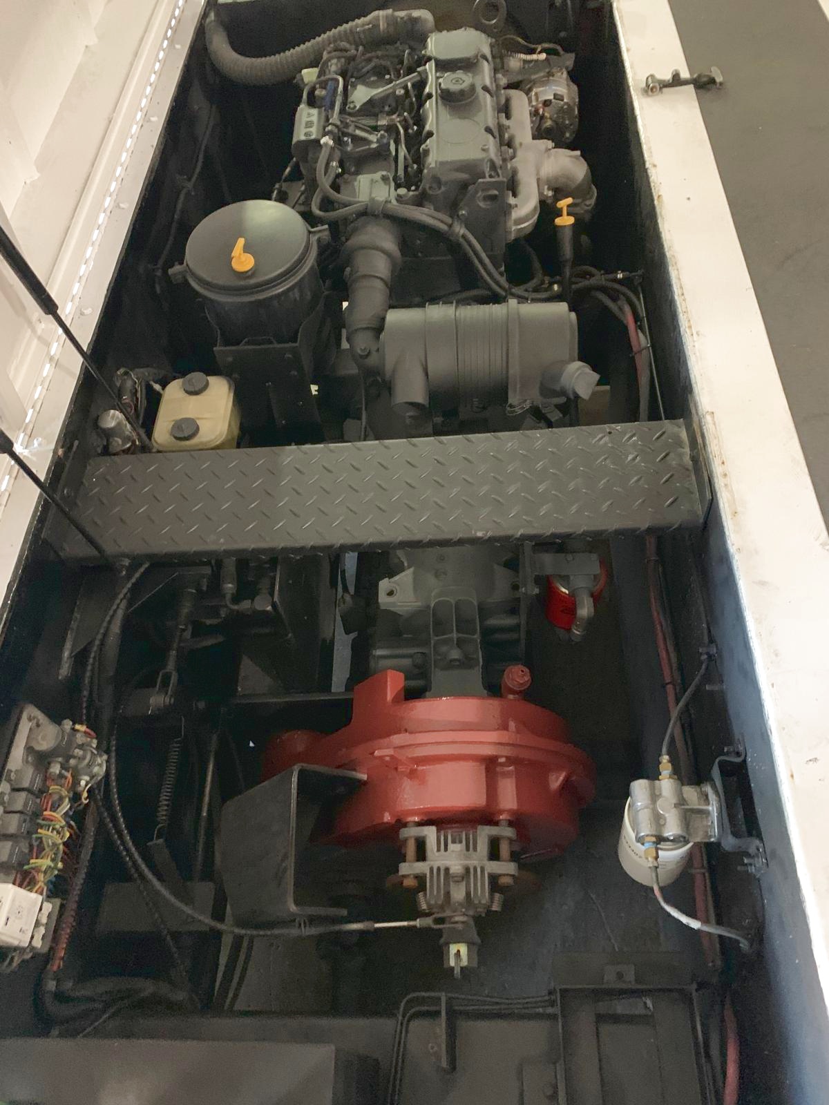 Push Back Tractor S&S GT-1628