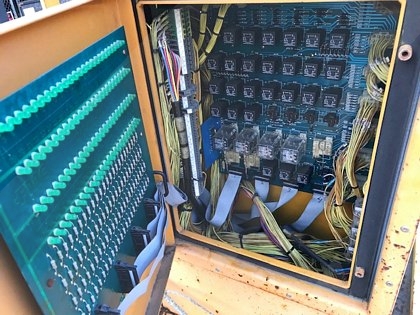 Wide Lower Deck Cargo Loader FMC Commander 15 U