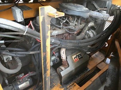 Wide Lower Deck Cargo Loader FMC Commander 15 U