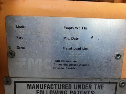 Wide Lower Deck Cargo Loader FMC Commander 15 U