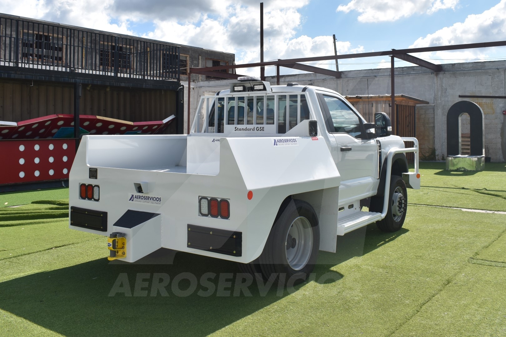 Bobtail Ford/Standard GSE F-600/BTT-7G