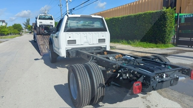 Truck Chassis Ford F-600