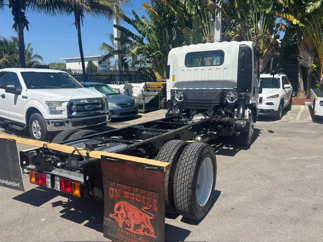 Truck Chassis Isuzu NPR - Gasoline