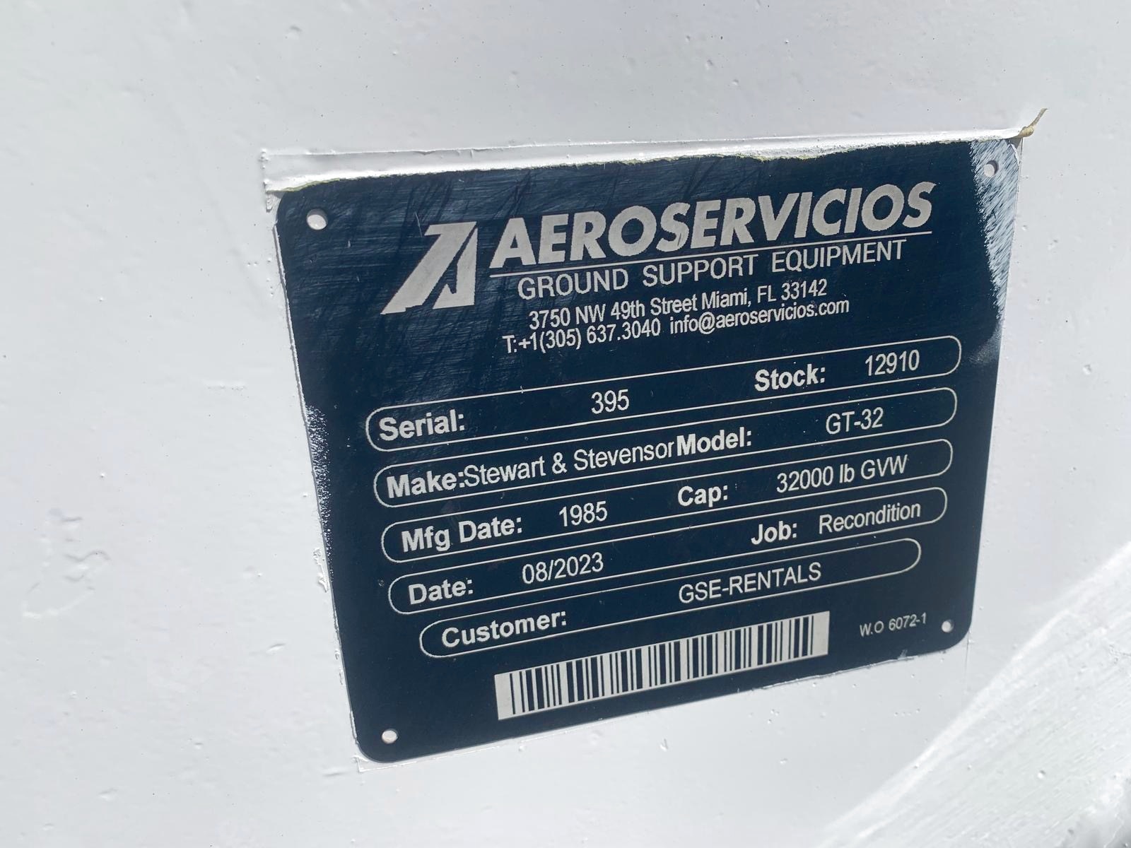 Push Back Tractor S&S GT-32