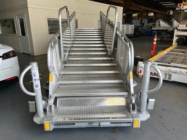 Passenger Stair Towable Standard GSE STD-95-145 2022