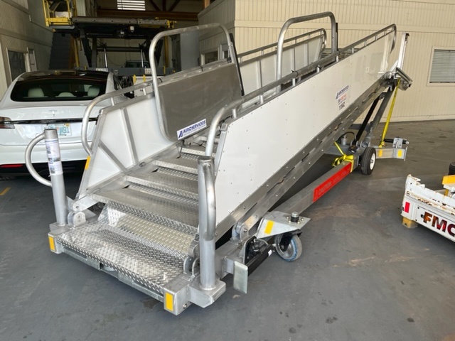 Passenger Stair Towable Standard GSE STD-95-145 2022